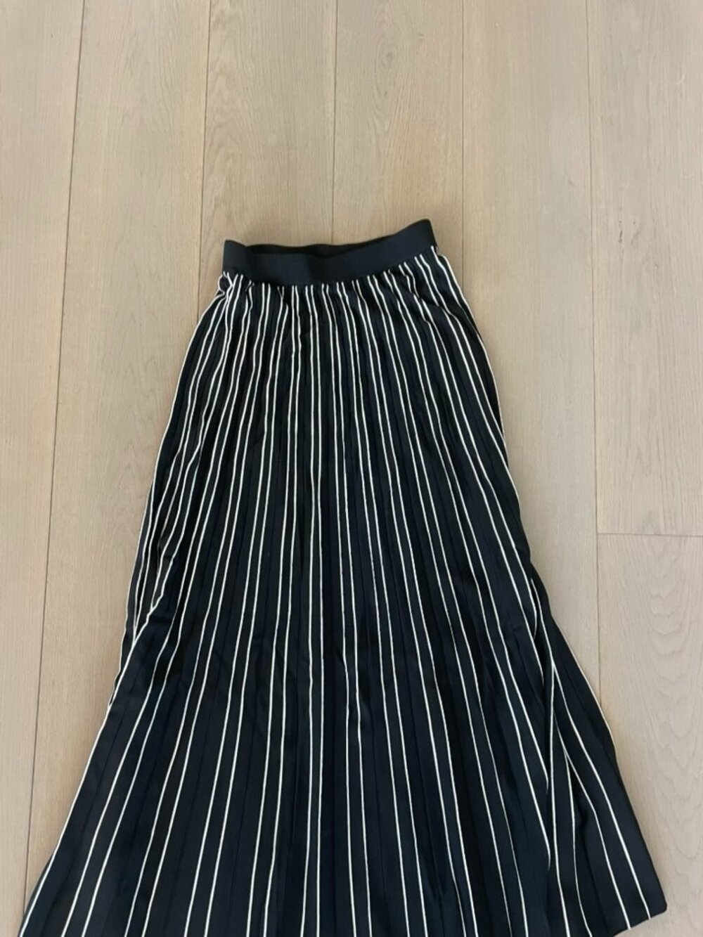 Veronica Maine Black White Pleated Striped Knit Midi Skirt